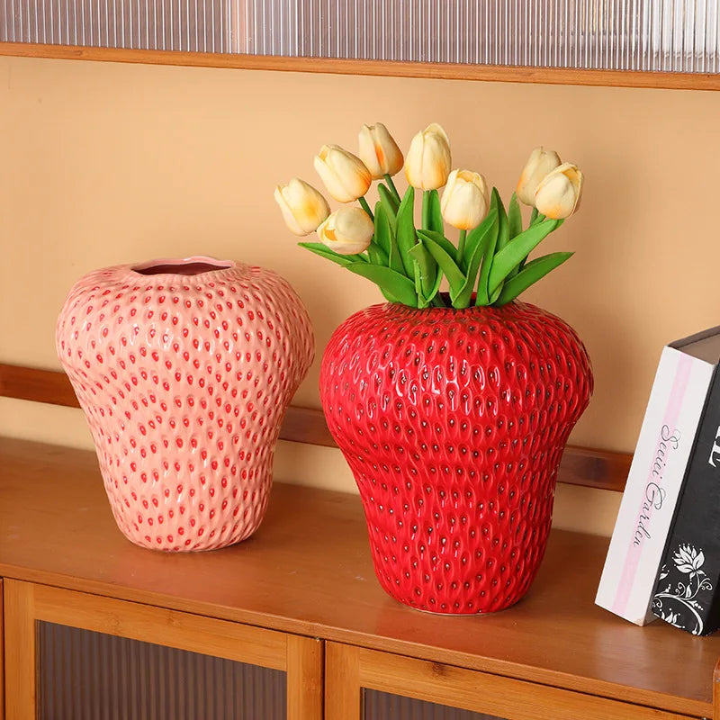 Cartoon Strawberry Vase Ceramic Vase Children'S Room Artifact Floral Accessories Fruit Pot Flowerpot Home Decoration Accessories